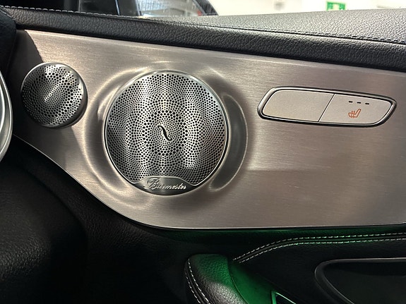 Mercedes-Benz C300 19 of 23