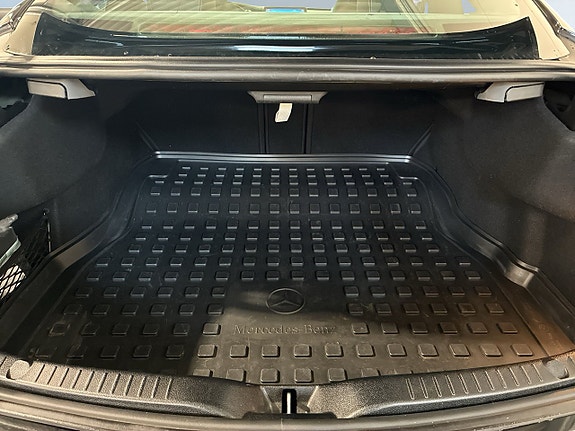 Mercedes-Benz C300 12 of 23