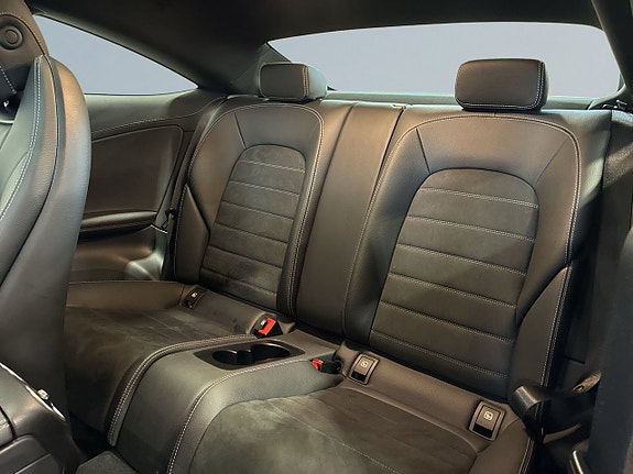 Mercedes-Benz C300 13 of 23