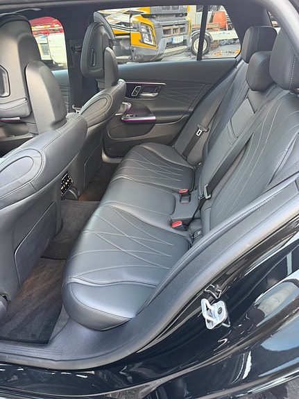 Mercedes-Benz C43 10 of 10