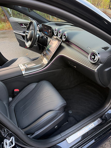 Mercedes-Benz C43 9 of 10
