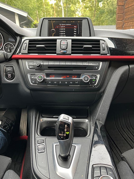 BMW 318d 9 of 11