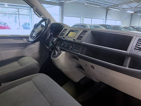 Volkswagen Transporter 12 of 15