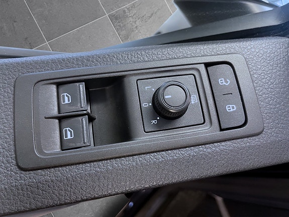 Volkswagen Transporter 7 of 15