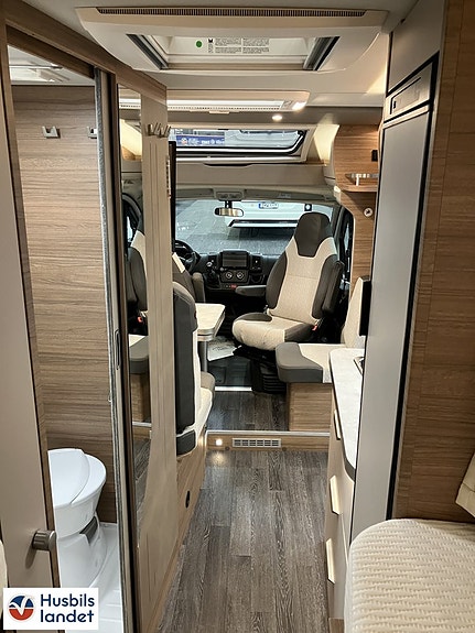 Knaus VAN TI 650 MEG VANSATION 13 of 15
