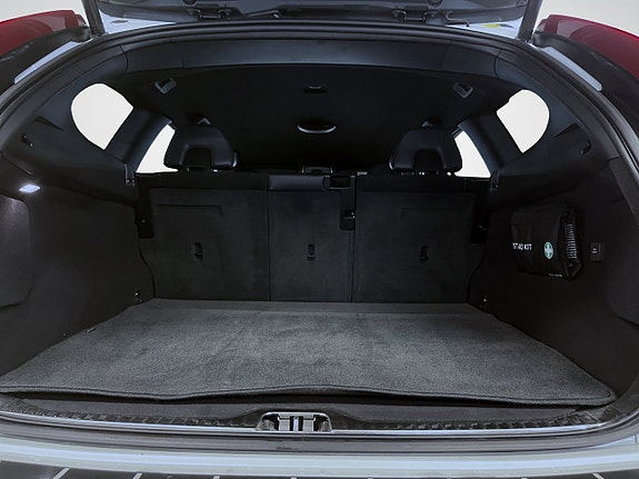 Volvo XC60 16 of 17