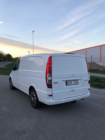 Mercedes-Benz Vito 111 2 of 5