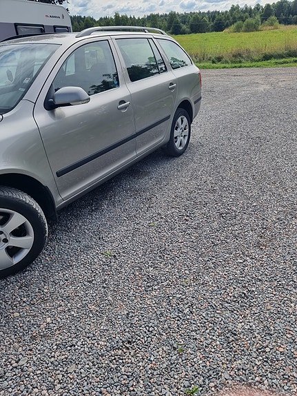 Skoda Octavia 5 of 10