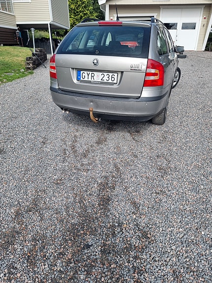 Skoda Octavia 3 of 10