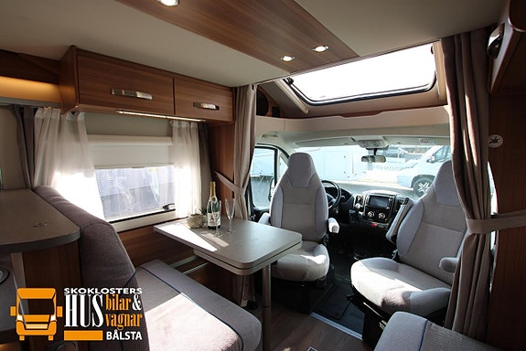 Weinsberg 650 MF Automat Taksäng Dubbelsäng 3165mil 10 of 22