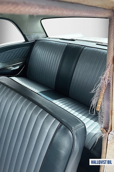 Ford Galaxie 9 of 21