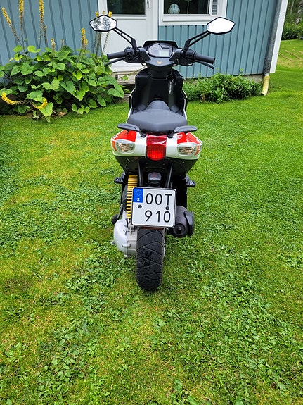 Aprilia Sr50 5 of 5