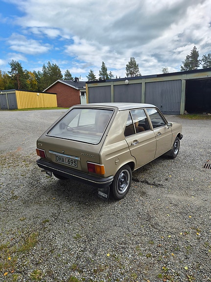 Peugeot 104 3 of 6