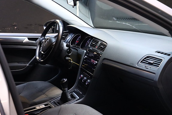 Volkswagen Golf I 14 of 26
