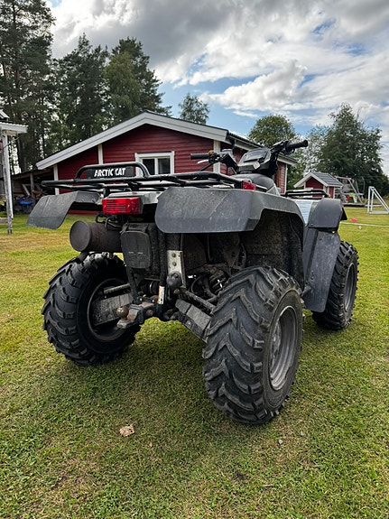 Arctic-cat 500cc 4x4 2 of 3