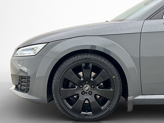 Audi TT 24 of 27