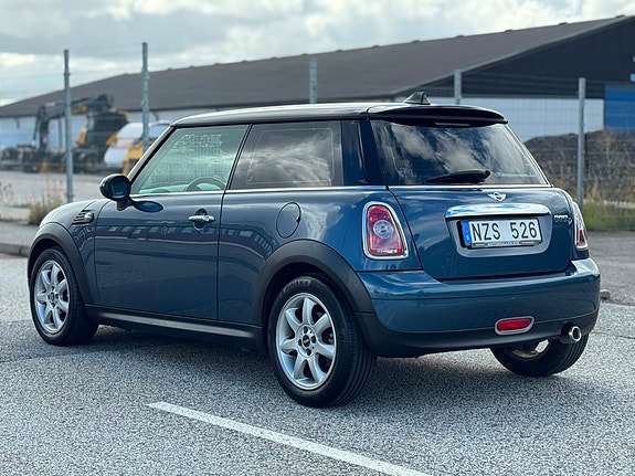MINI Cooper 3 of 10