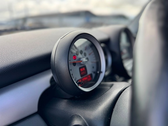 MINI Cooper 7 of 10