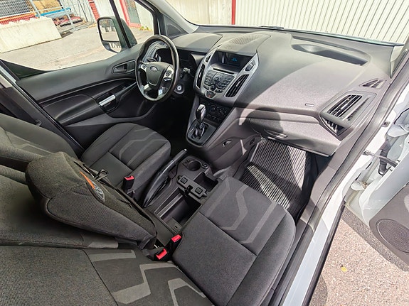 Ford Transit Connect 7 of 8