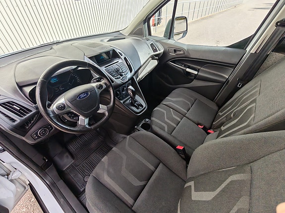 Ford Transit Connect 8 of 8