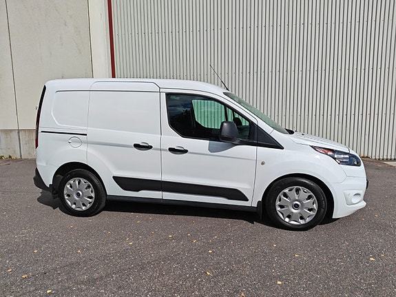 Ford Transit Connect 4 of 8