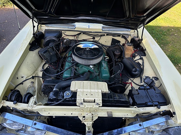 Buick Riviera 5 of 7