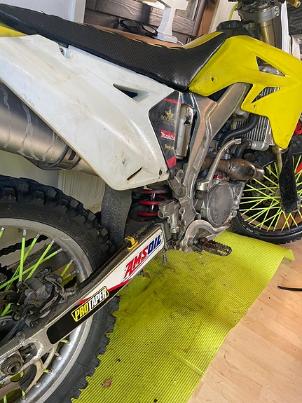 Suzuki RM-Z250 4 of 7
