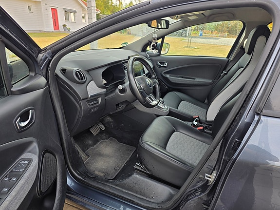 Renault Zoe 7 of 9