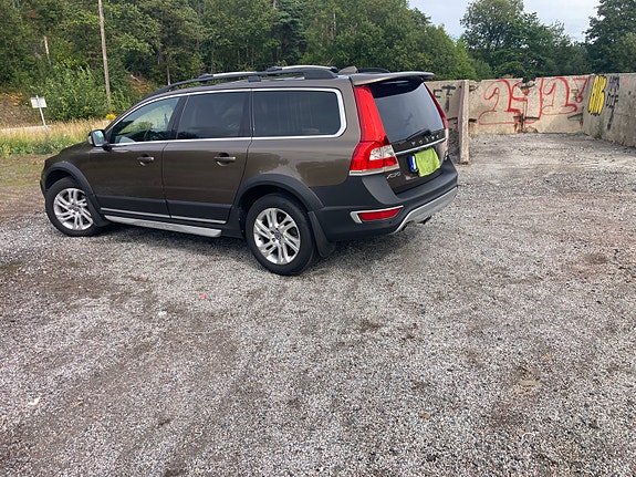 Volvo XC70 3 of 24
