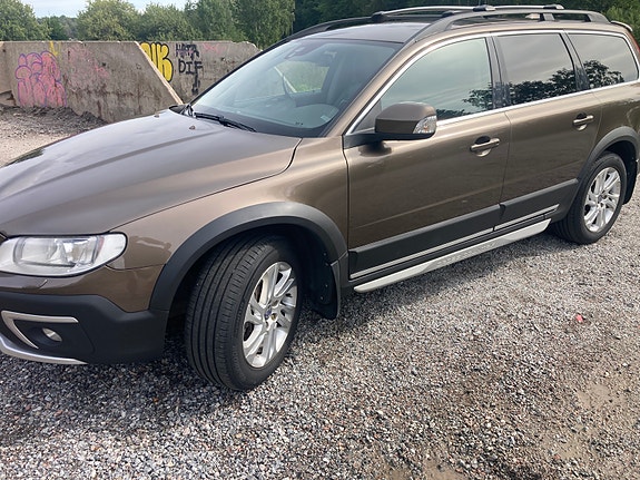 Volvo XC70 12 of 24