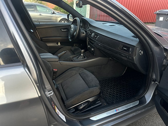 BMW 320d 6 of 11