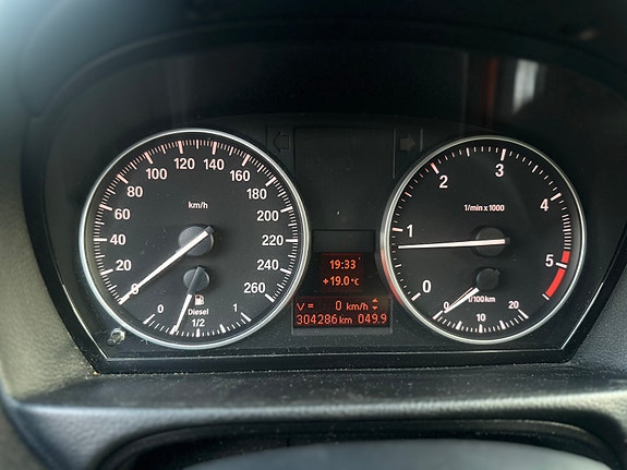 BMW 320d 11 of 11