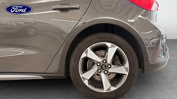 Ford Focus 9 of 9