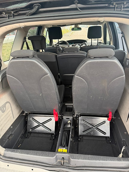 Renault Grand Scenic II 9 of 10