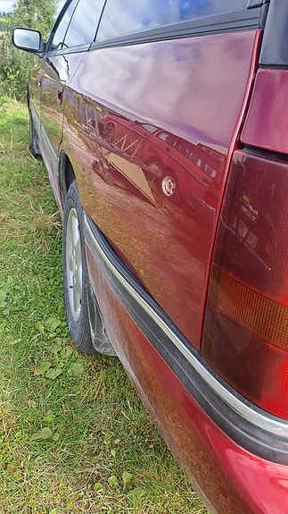 Subaru Legacy 5 of 7