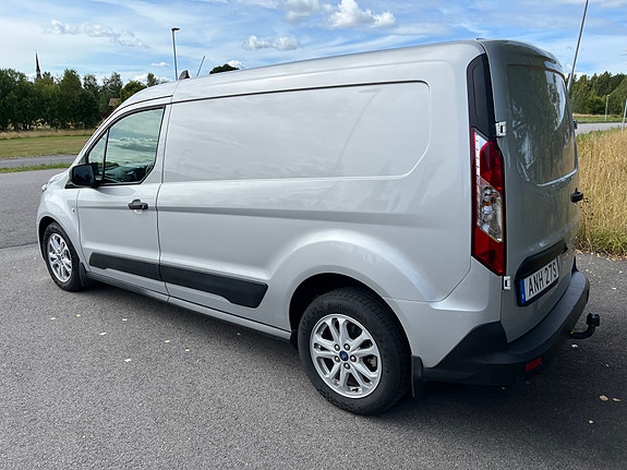 Ford Transit Connect 2 of 4