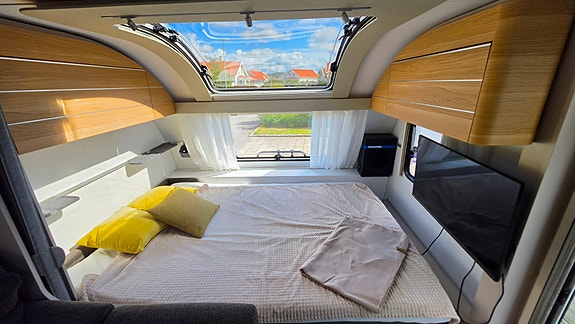 Adria Adora 573 PT Alde / AC / Mover 6 of 13