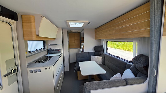 Adria Adora 573 PT Alde / AC / Mover 7 of 13