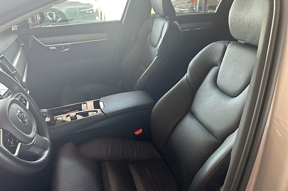 Volvo V90 22 of 30
