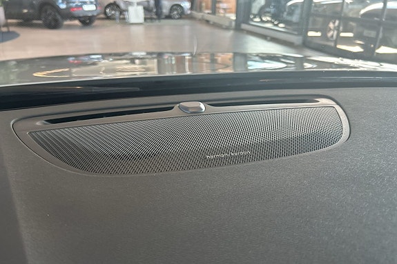 Volvo V90 24 of 30