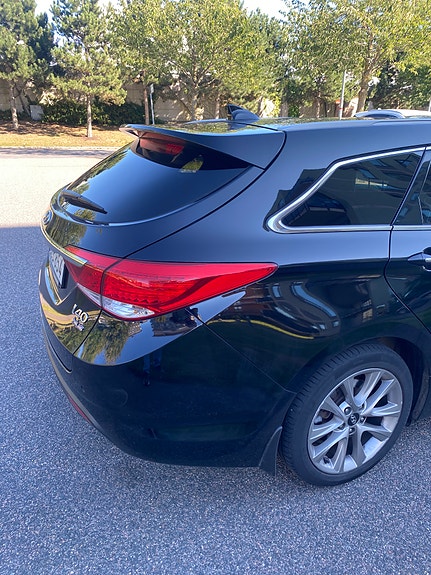 Hyundai i40 2 of 8