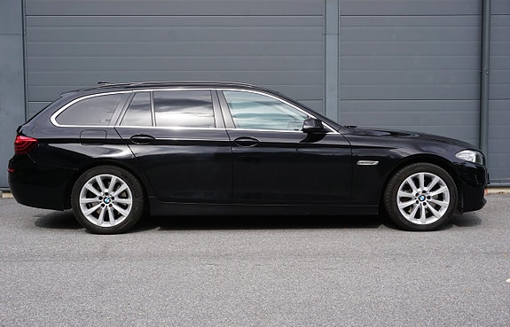 BMW 530d 4 of 30