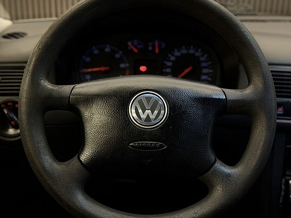 Volkswagen Golf I 19 of 25