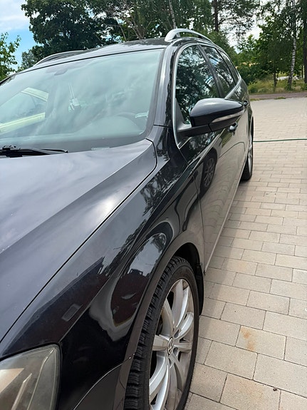 Volkswagen Passat 7 of 16