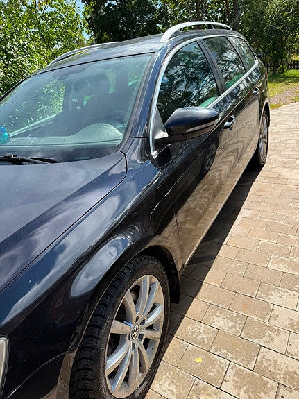 Volkswagen Passat 6 of 16