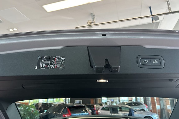 Volvo V60 17 of 30