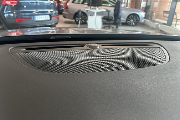 Volvo V60 24 of 30