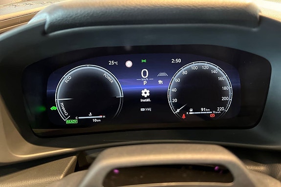 Toyota C-HR 16 of 22