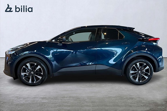 Toyota C-HR 3 of 22
