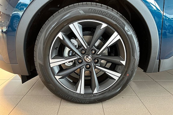Toyota C-HR 17 of 22